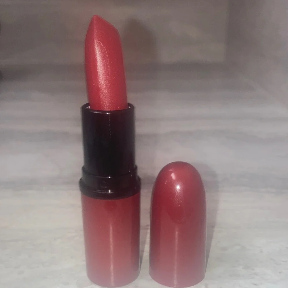 Red Lipstick — Vibrant Red Shade